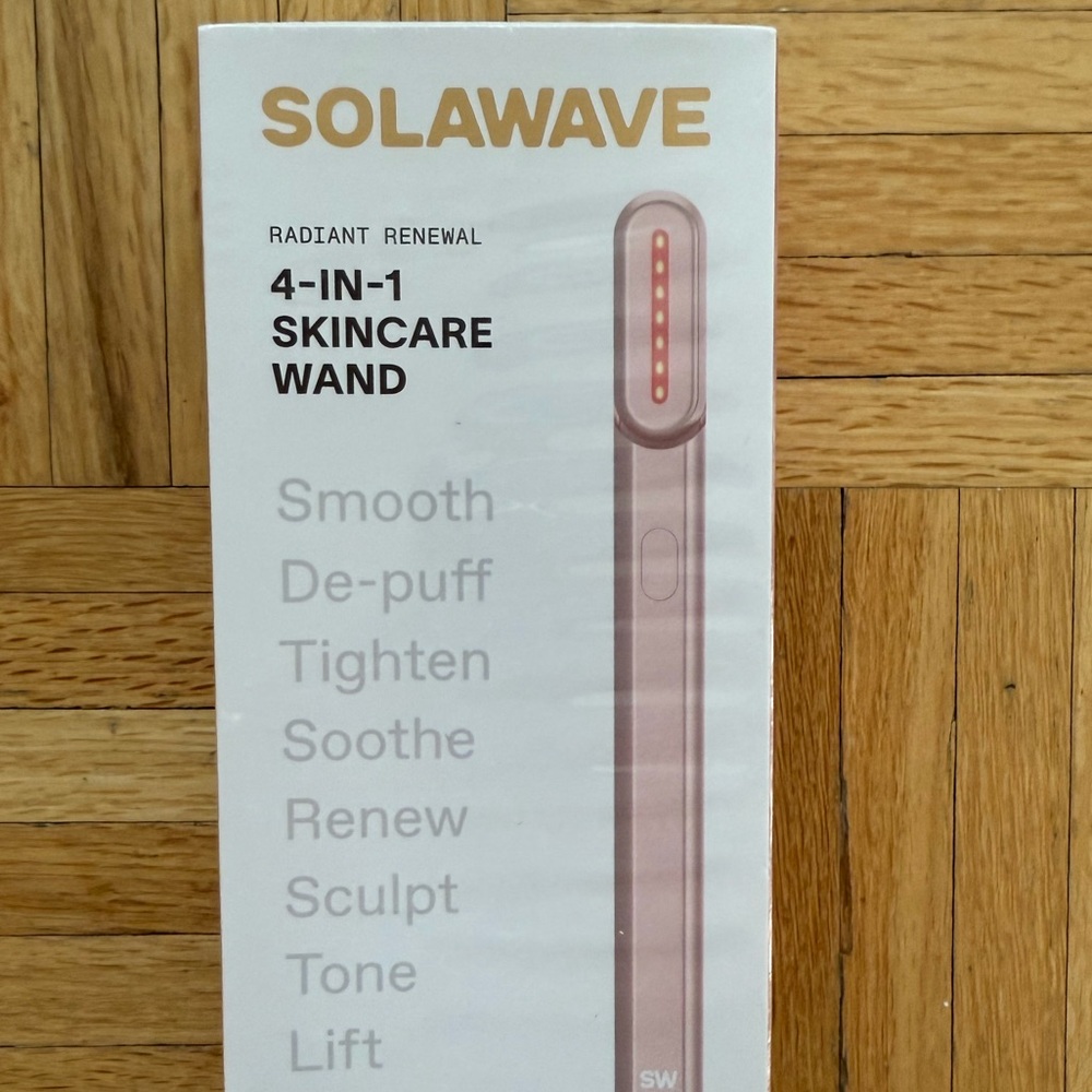 **Brand new in box** Solawave!